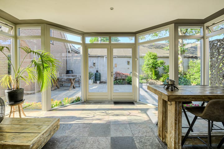 Photo 29 of Oranjestraat 4