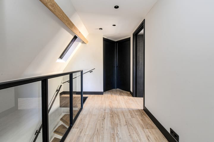 Photo 40 of Oranjestraat 4