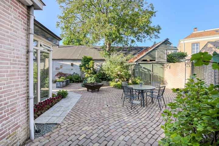 Photo 60 of Oranjestraat 4