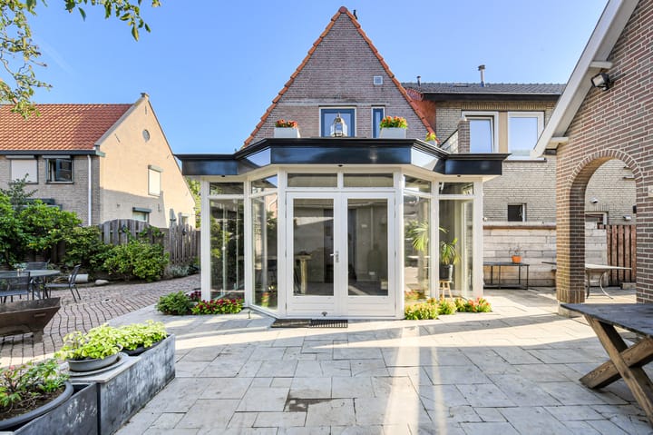 Photo 62 of Oranjestraat 4