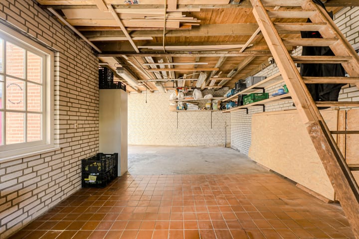 Photo 70 of Oranjestraat 4