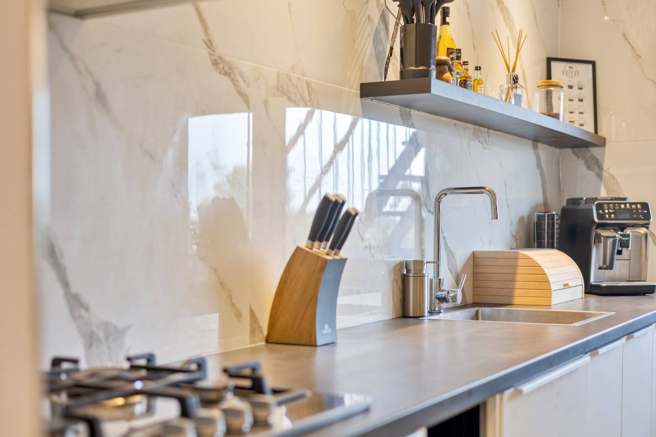 Photo 19 of Van der Hagenstraat 347