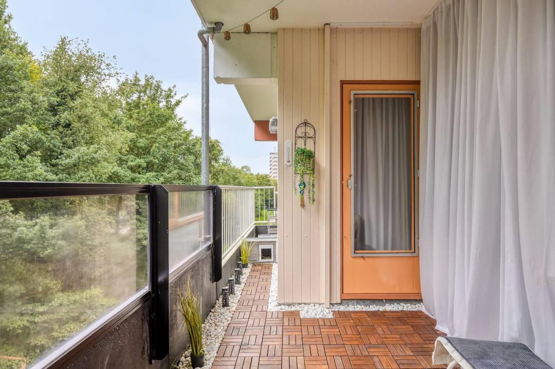 Photo 22 of Van der Hagenstraat 347