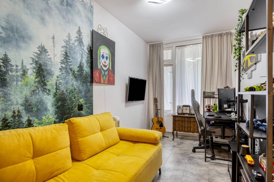 Photo 31 of Van der Hagenstraat 347