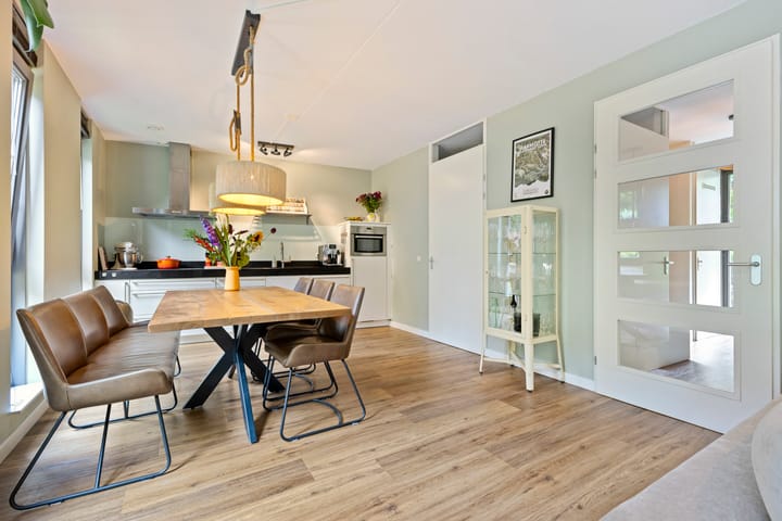 Photo 10 of Willem Hubertstraat 18