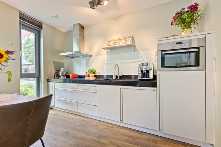 Photo 13 of Willem Hubertstraat 18