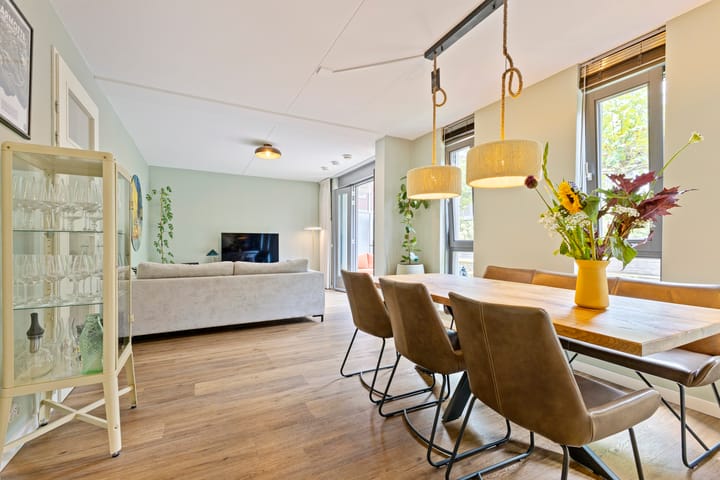 Photo 14 of Willem Hubertstraat 18