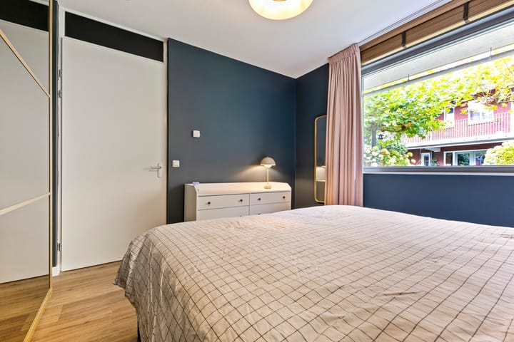 Photo 17 of Willem Hubertstraat 18