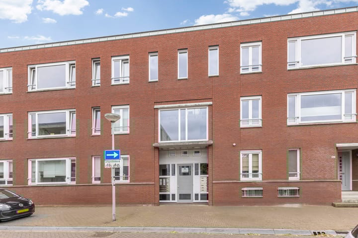 Photo 25 of Willem Hubertstraat 18