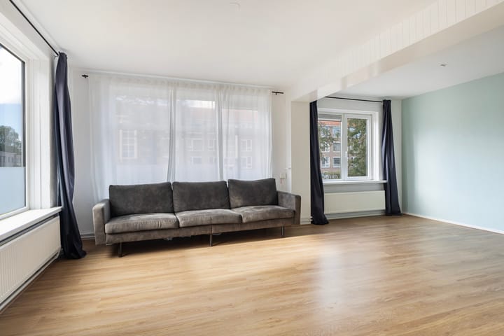 Photo 11 of Valeriusstraat 31