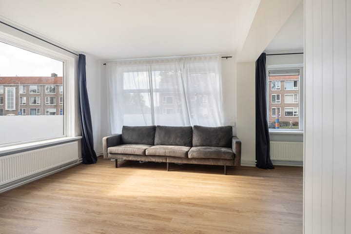 Photo 12 of Valeriusstraat 31