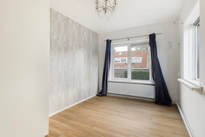 Photo 18 of Valeriusstraat 31