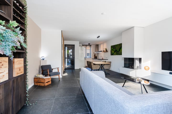 Photo 2 of Fons Hardenbergstraat 11