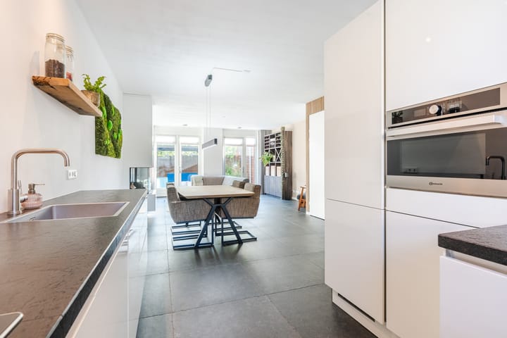 Photo 3 of Fons Hardenbergstraat 11