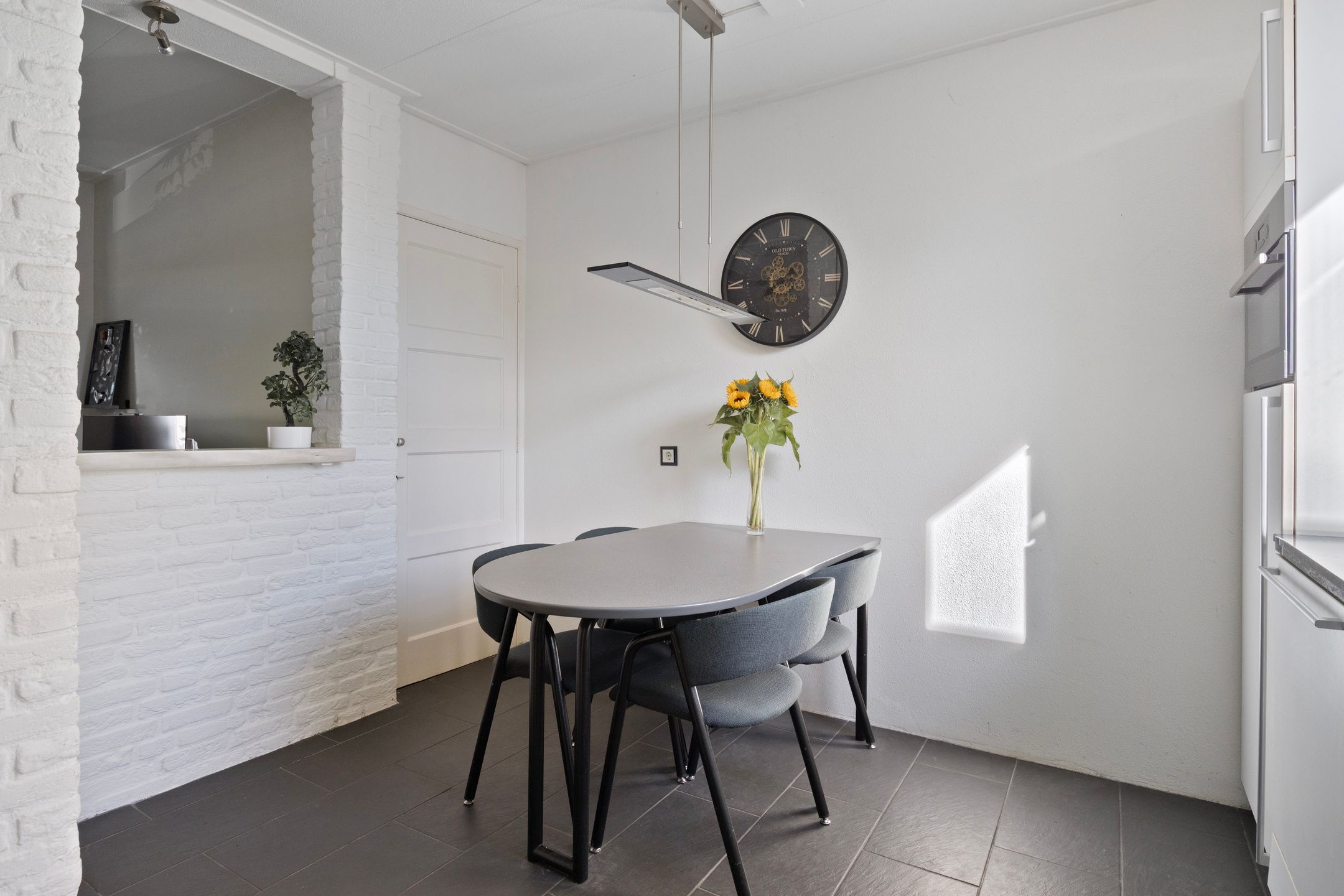 Photo 12 of Ringovenstraat 16