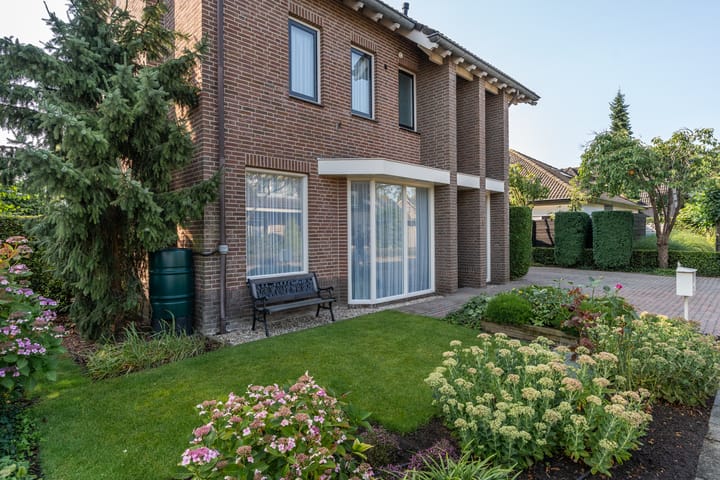 Foto 11 van Elzenstraat 1