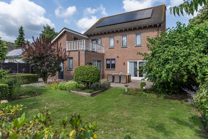 Foto 36 van Elzenstraat 1