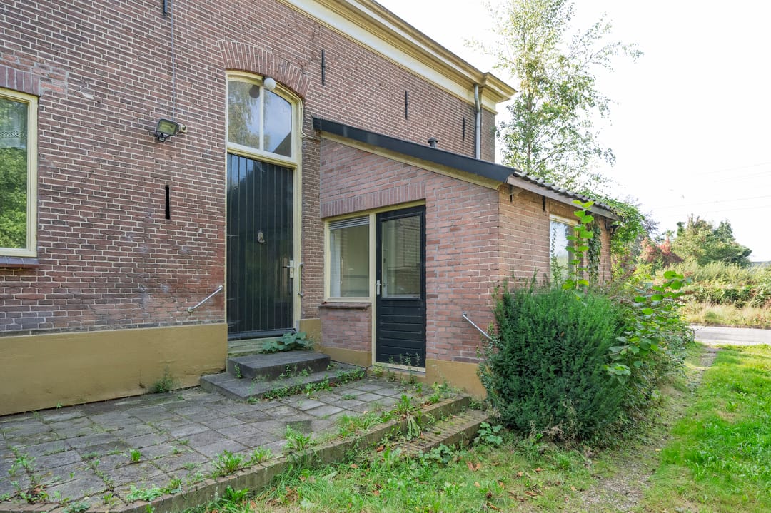 Photo 28 of Spoorstraat 20
