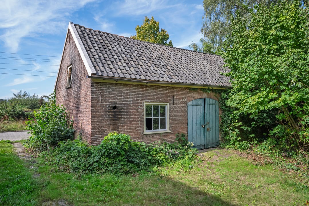 Photo 32 of Spoorstraat 20