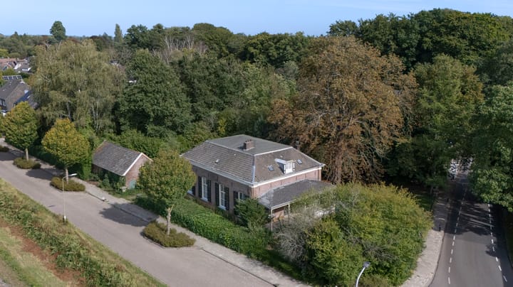 Foto 35 van Spoorstraat 20