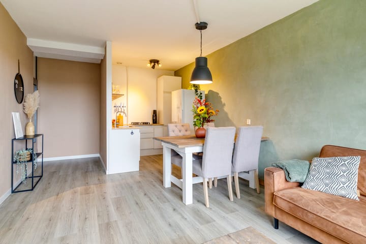 Foto 11 van Acaciaplein 155