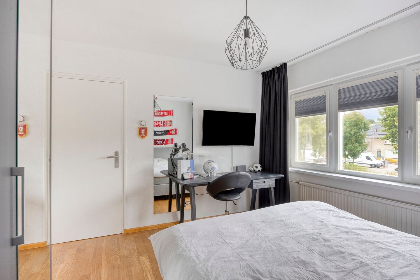 Photo 34 of Harmoniestraat 9