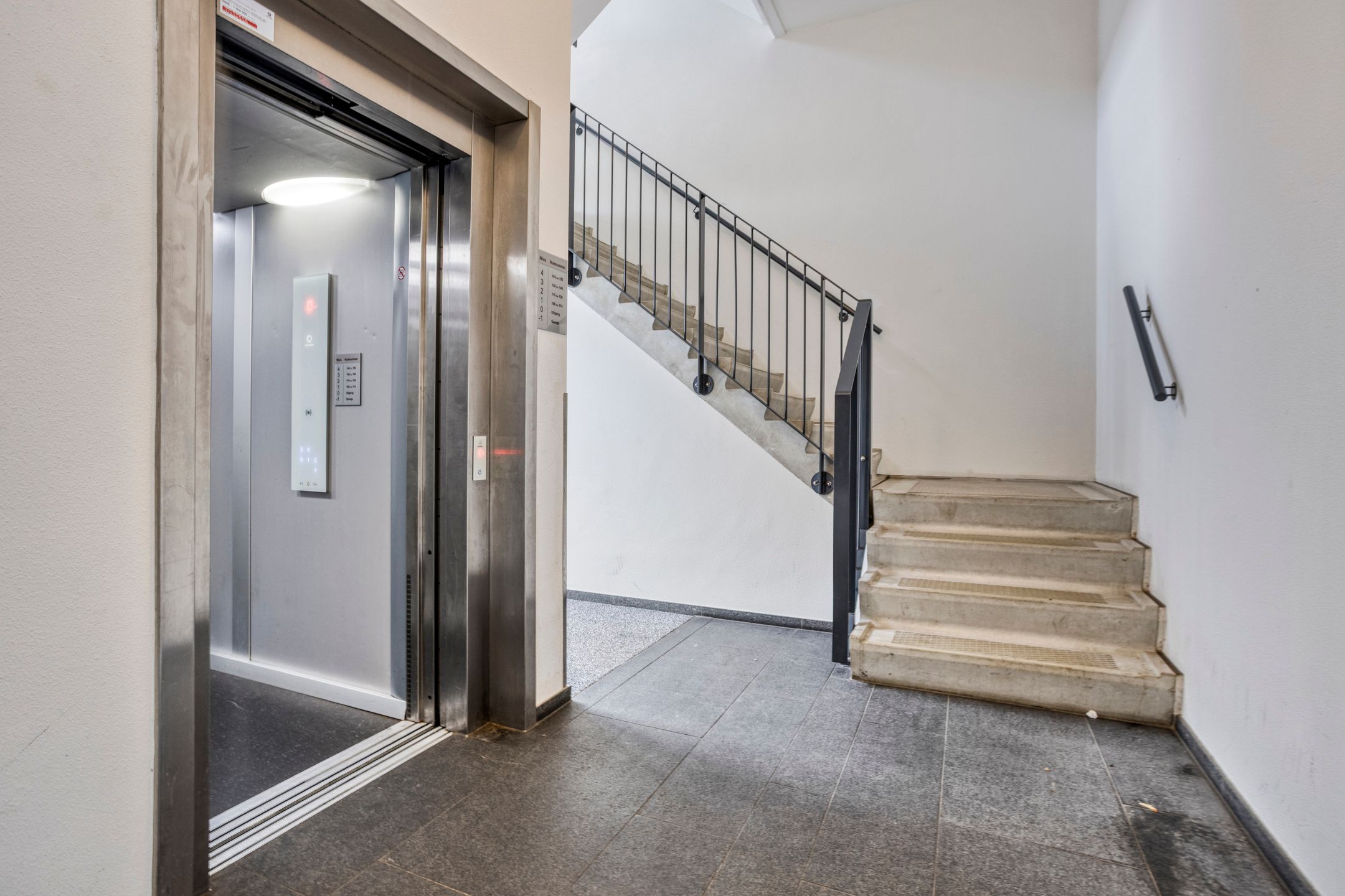 Foto 9 van Dirigentplein 133