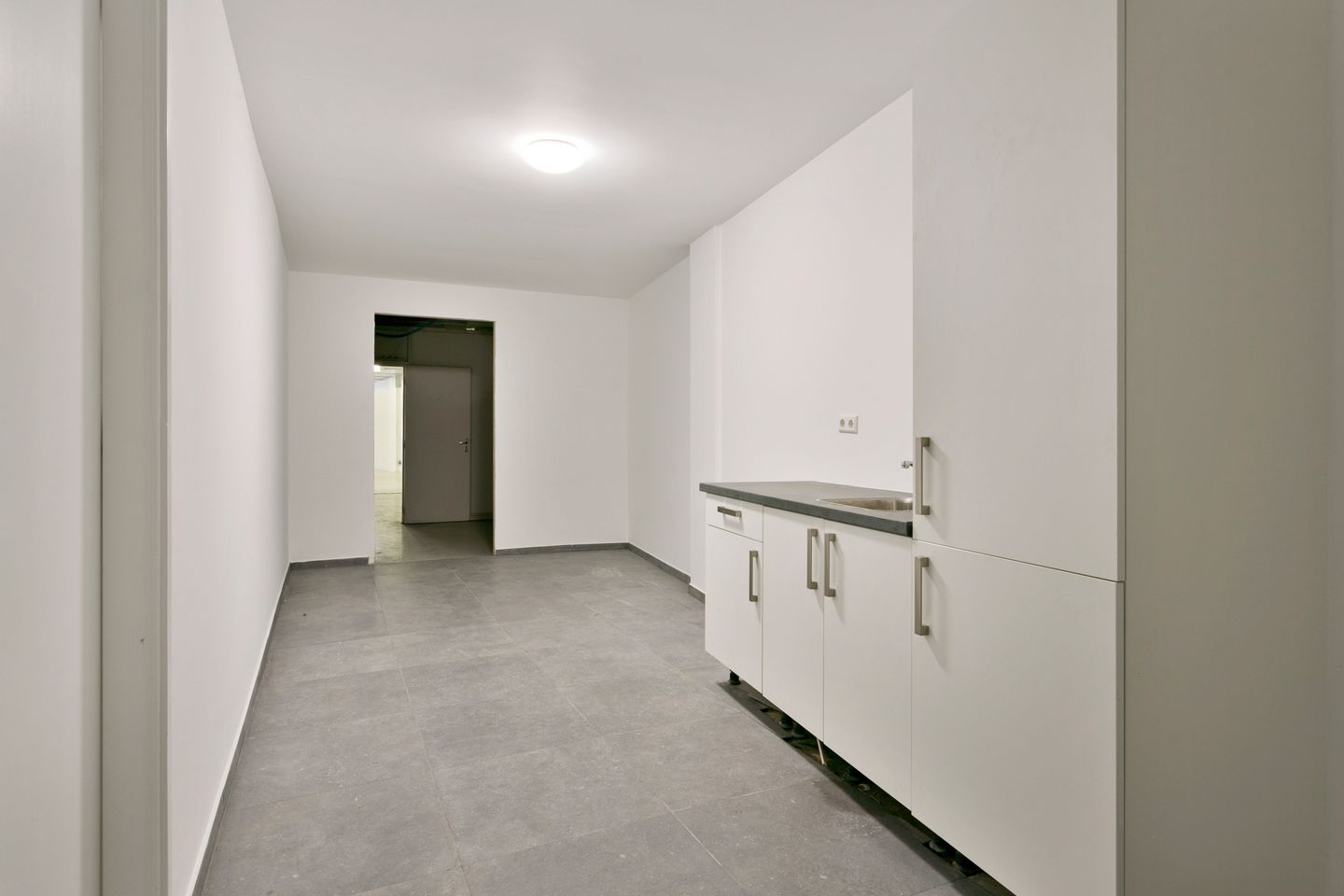 View photo 5 of Klokstraat 17