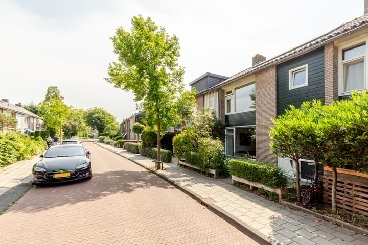 Photo 2 of Hunzelaan 13