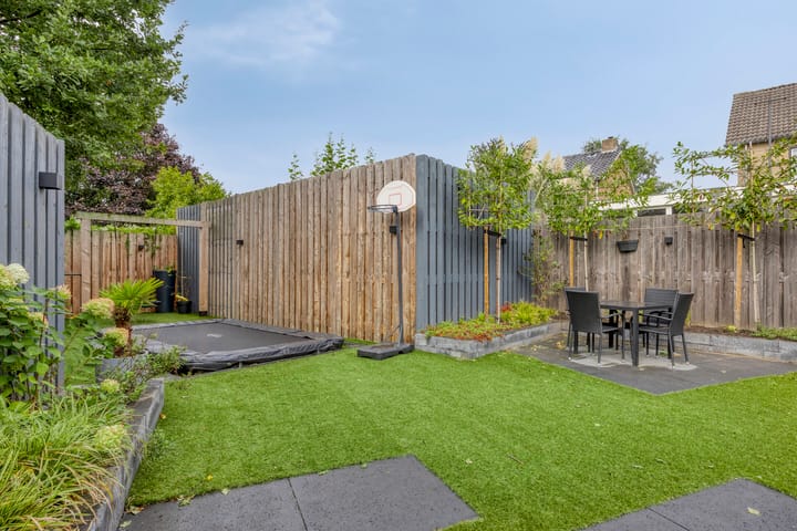 Foto 36 van Zwaluwstraat 2