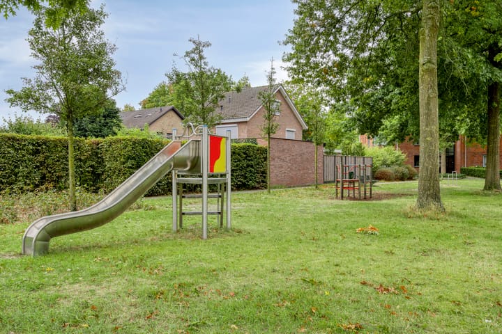 Foto 40 van Zwaluwstraat 2