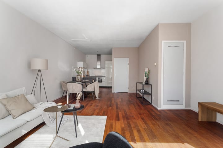 Foto 13 van Middenweg 17-1