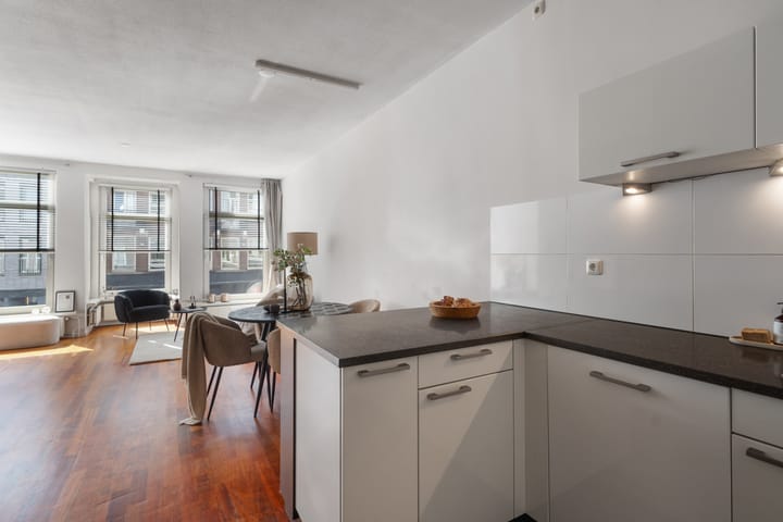 Foto 21 van Middenweg 17-1