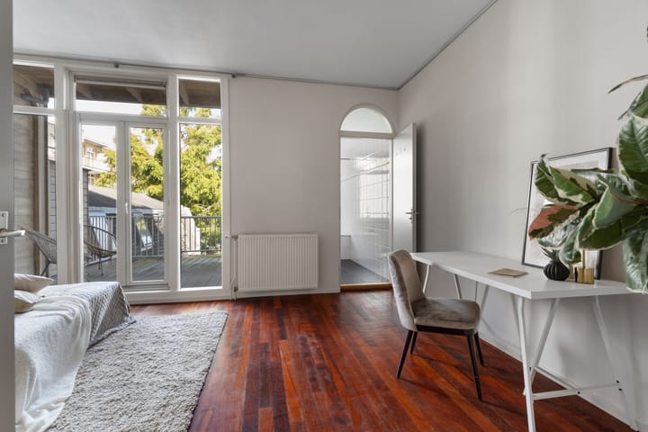 Foto 23 van Middenweg 17-1