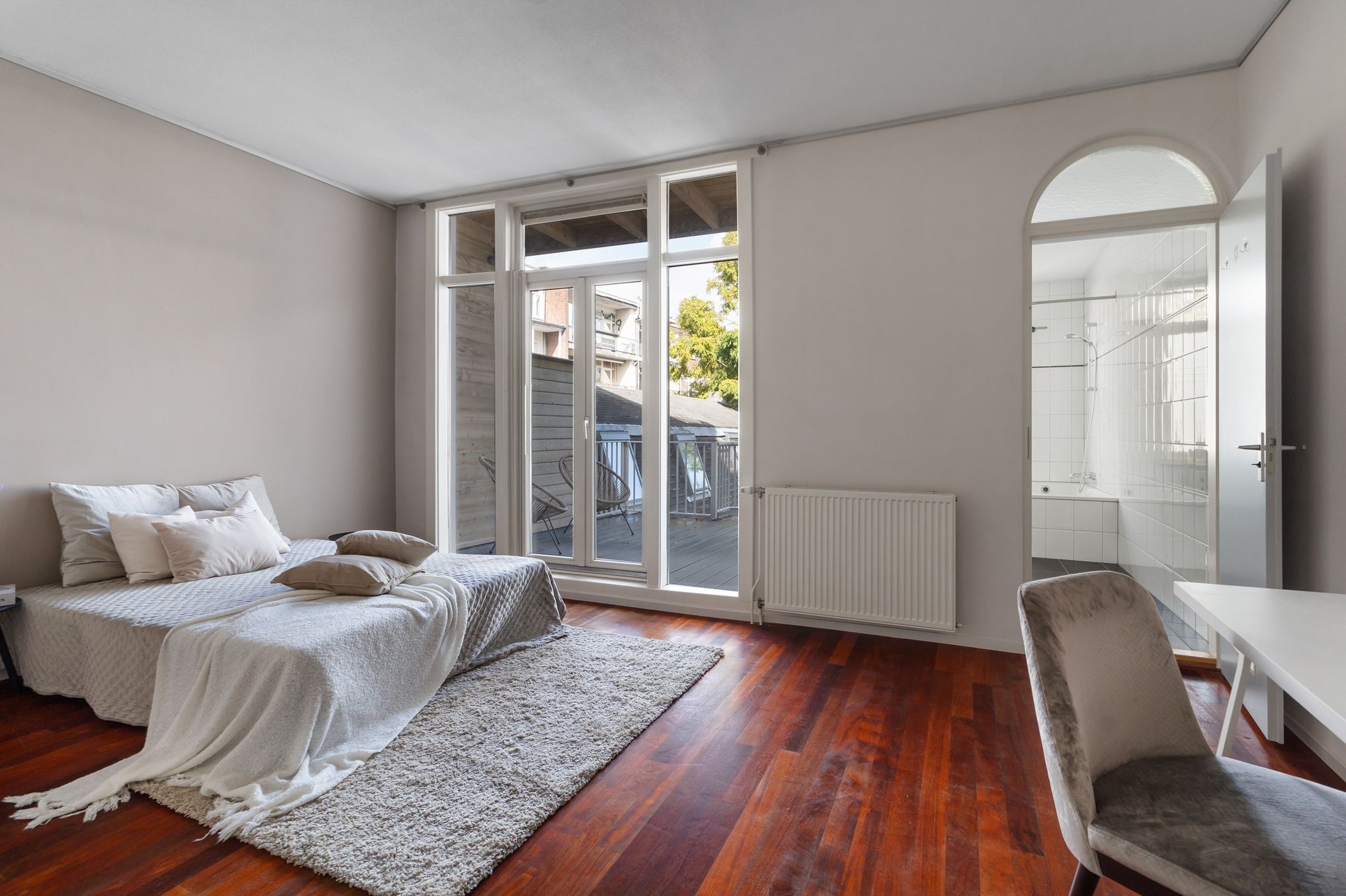 Foto 24 van Middenweg 17-1