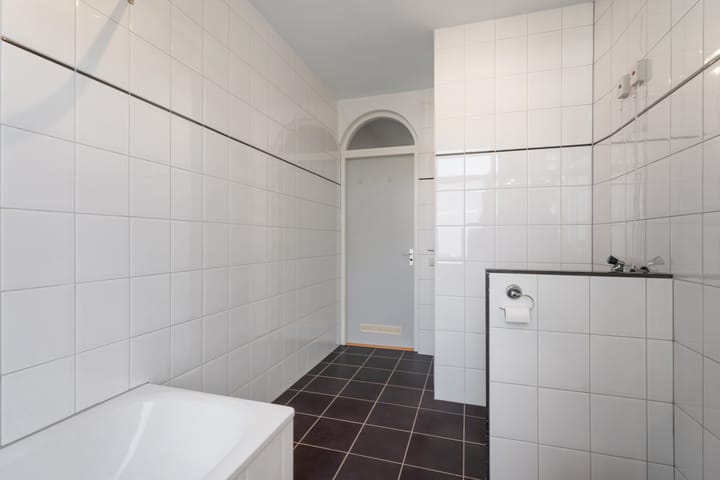 Foto 34 van Middenweg 17-1