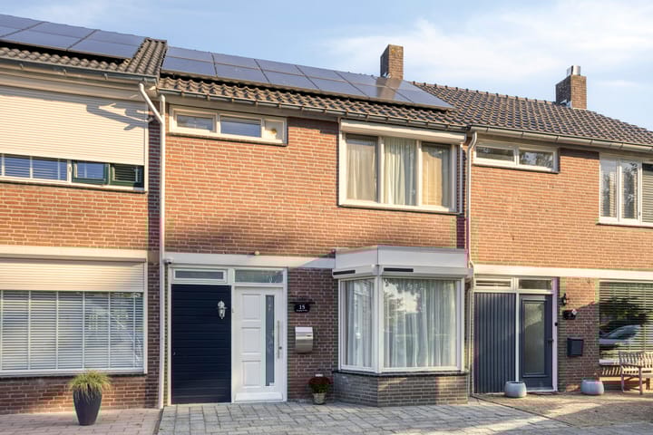 Foto 1 van Raafstraat 15