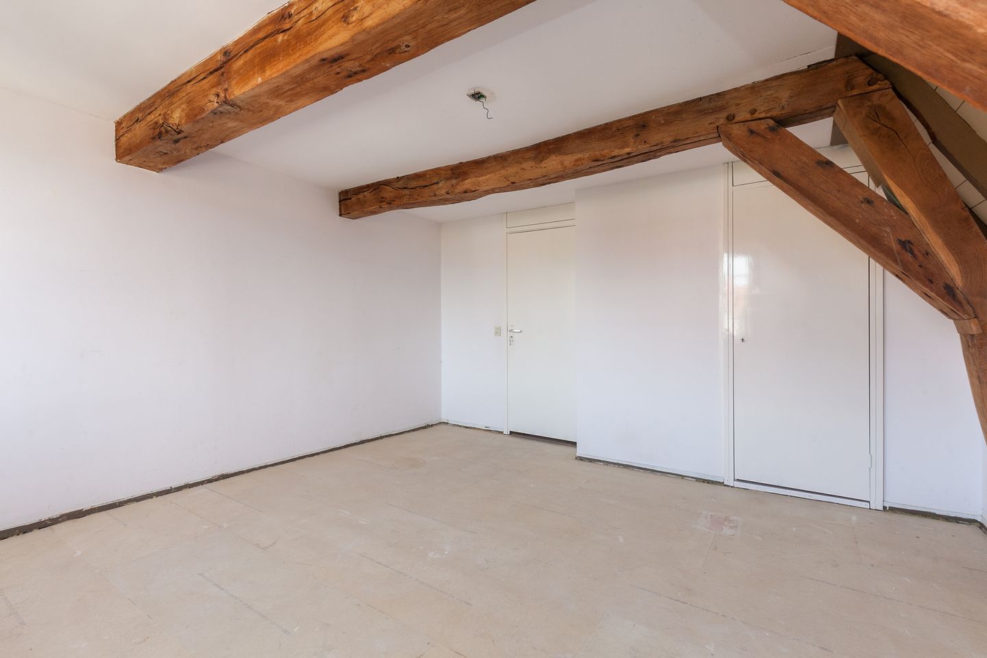 Foto 10 van Korenmarkt 8-B