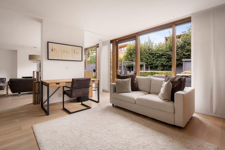 Foto 30 van Lucebertlaan 4