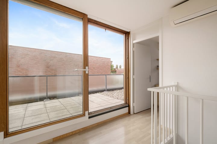 Foto 60 van Lucebertlaan 4