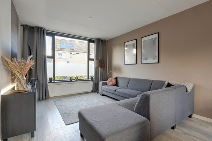 Photo 3 of Duivenvoorde 32