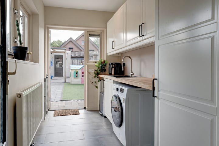 Photo 10 of Duivenvoorde 32