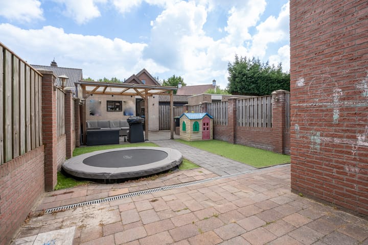 Photo 15 of Duivenvoorde 32