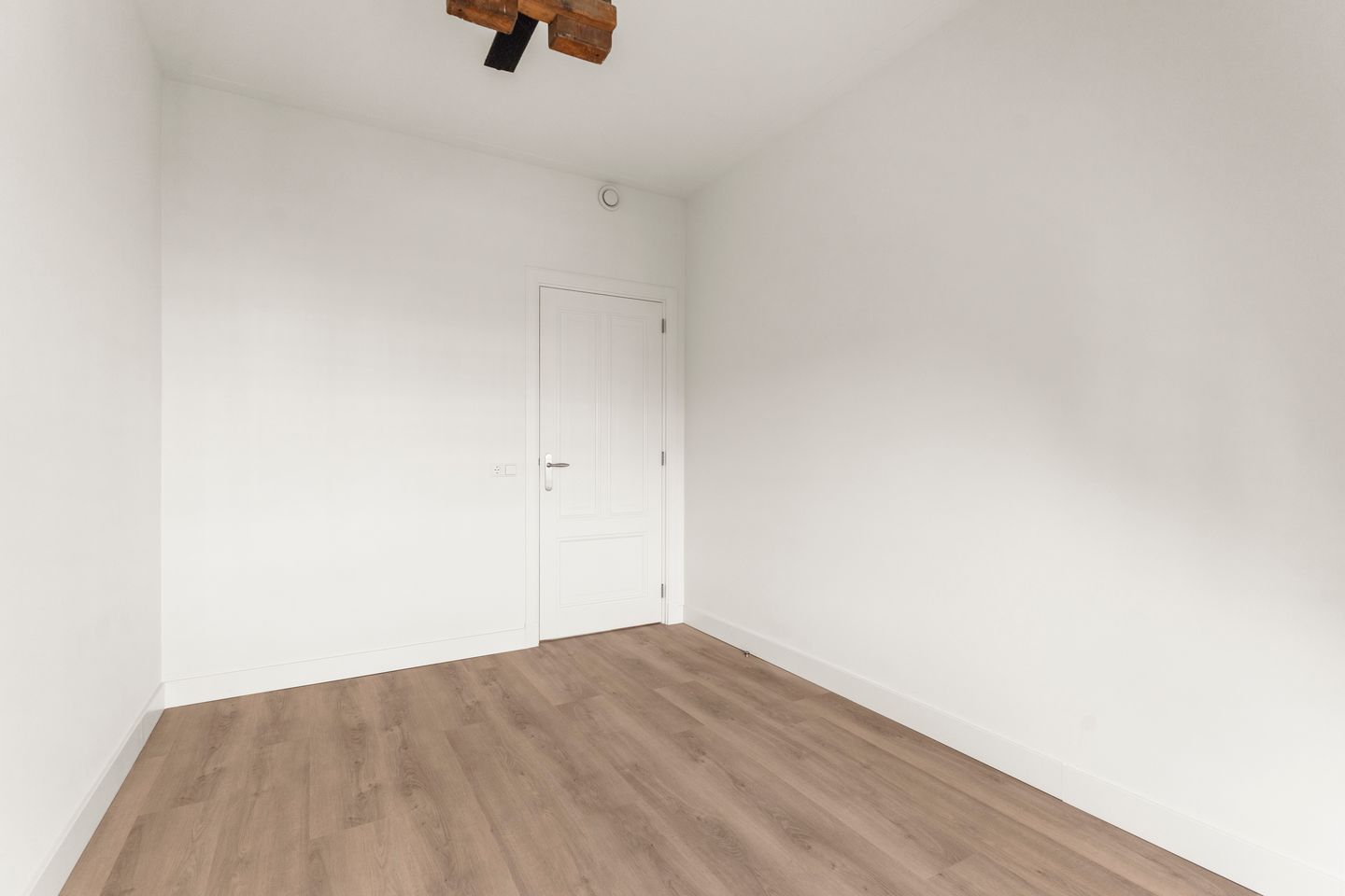 Foto 40 van Linnaeusstraat 74-3