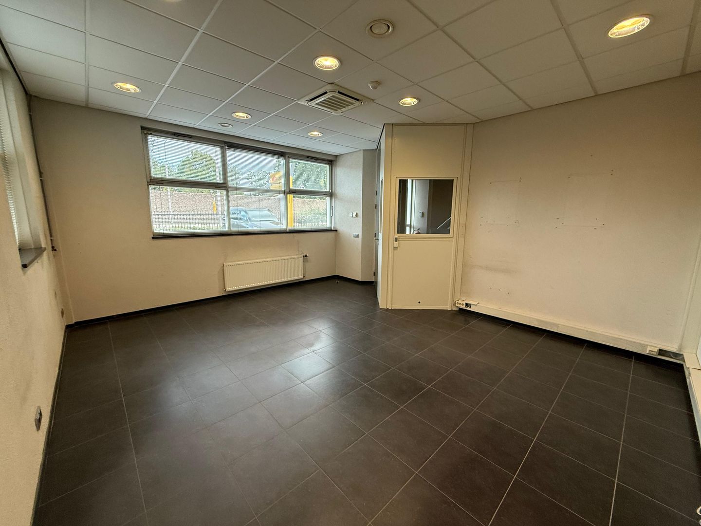 Bekijk foto 4 van De Run 8225-8227