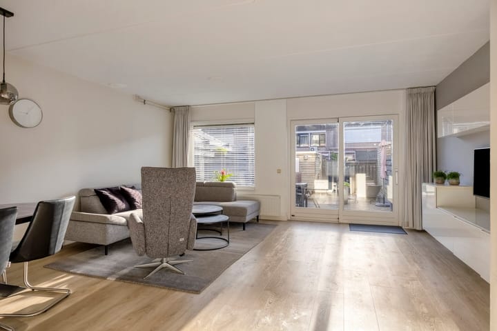 Foto 4 van Theodora Bouwmeesterstraat 16