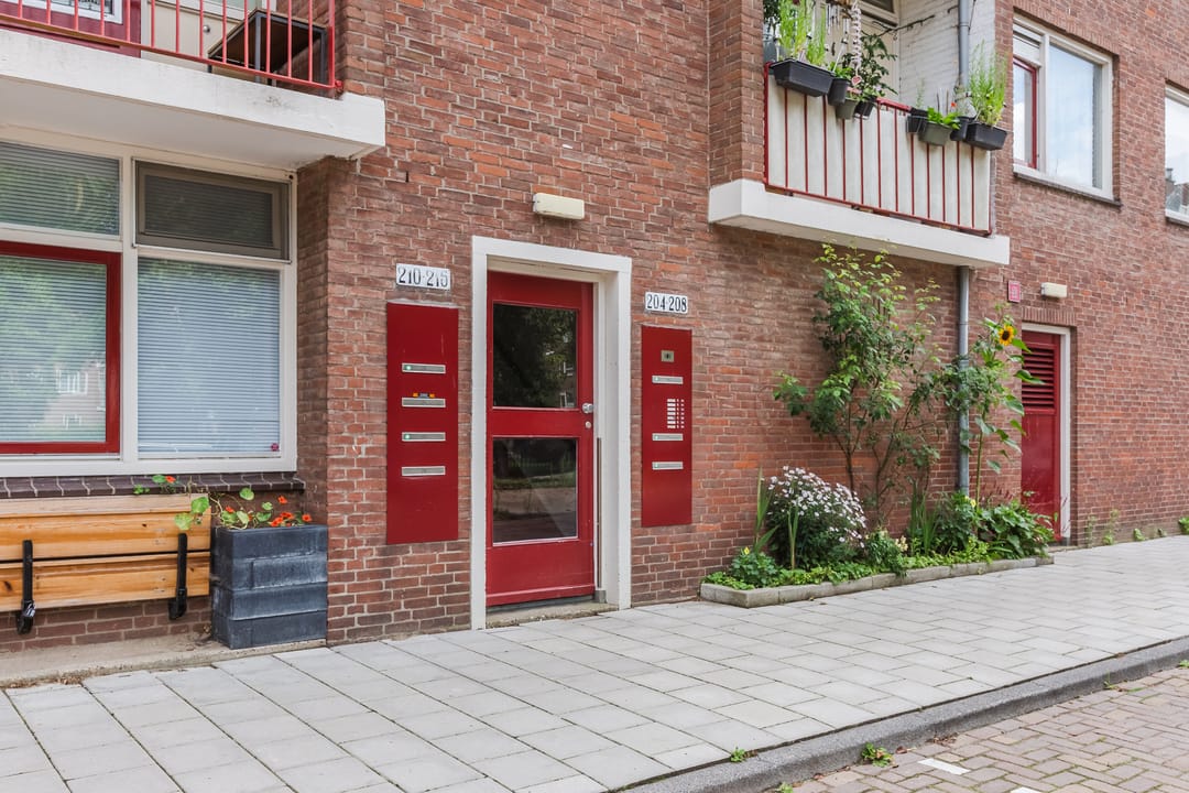 Foto 8 van Beemsterstraat 216