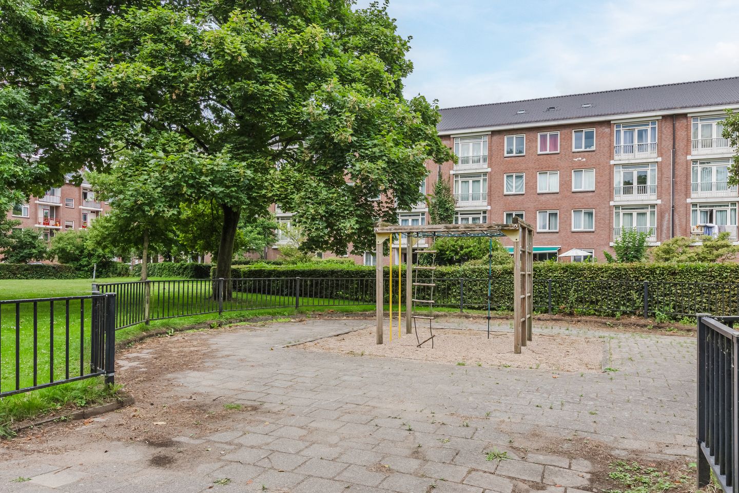 Foto 29 van Beemsterstraat 216