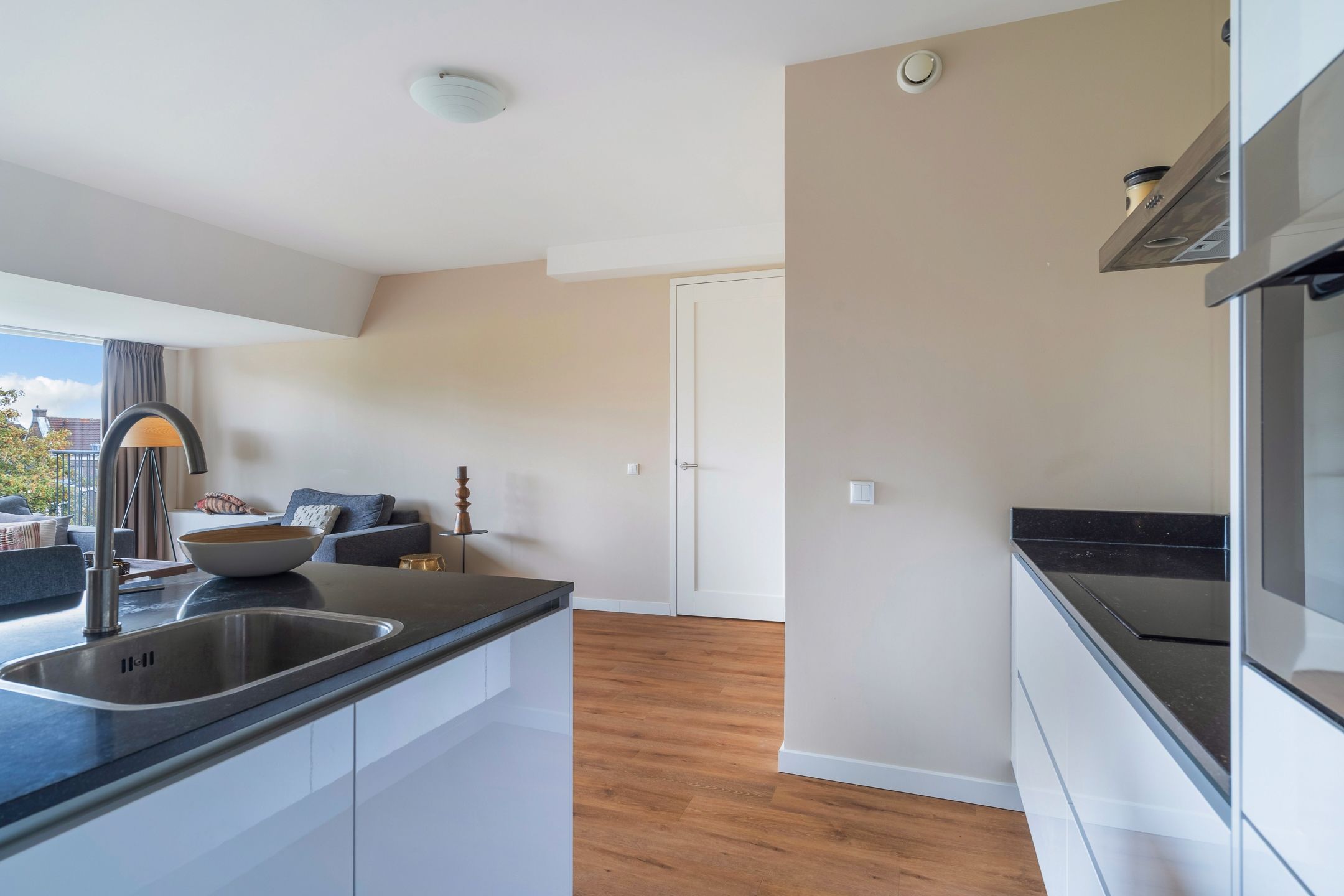 Foto 15 van Raamweg 12-H