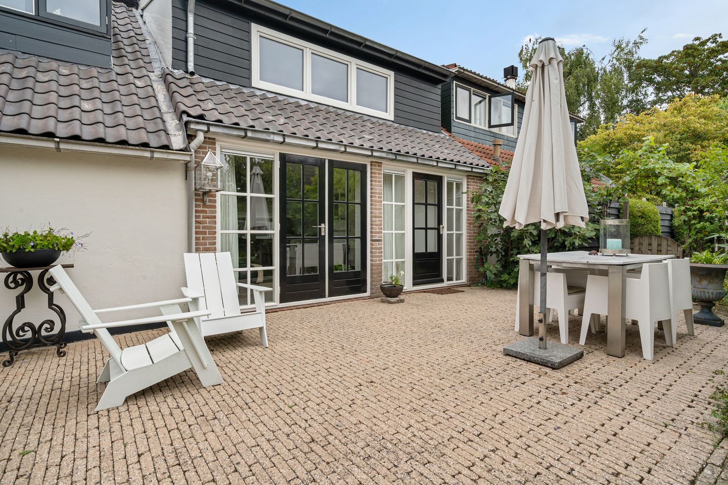 Photo 1 of Laan van Niftarlake 37